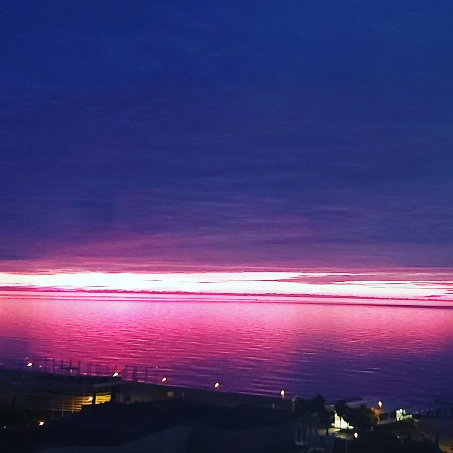 Luxury Sea View Orbi City Batumi Esterno foto