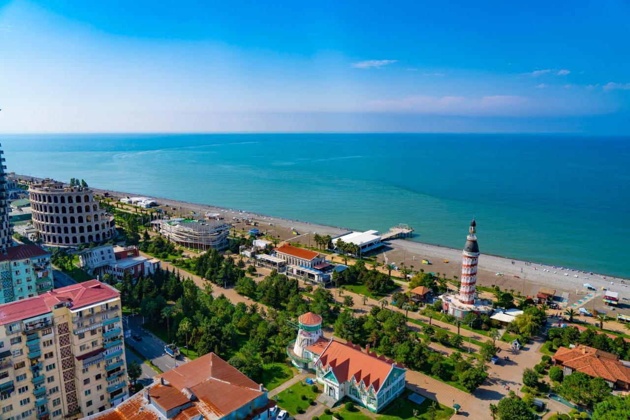 Luxury Sea View Orbi City Batumi Esterno foto