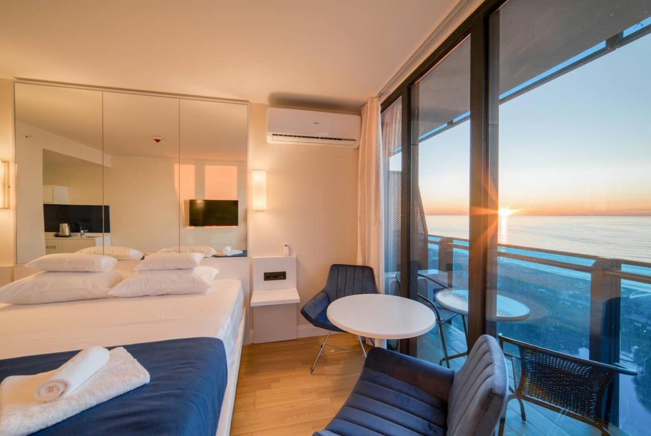 Luxury Sea View Orbi City Batumi Esterno foto