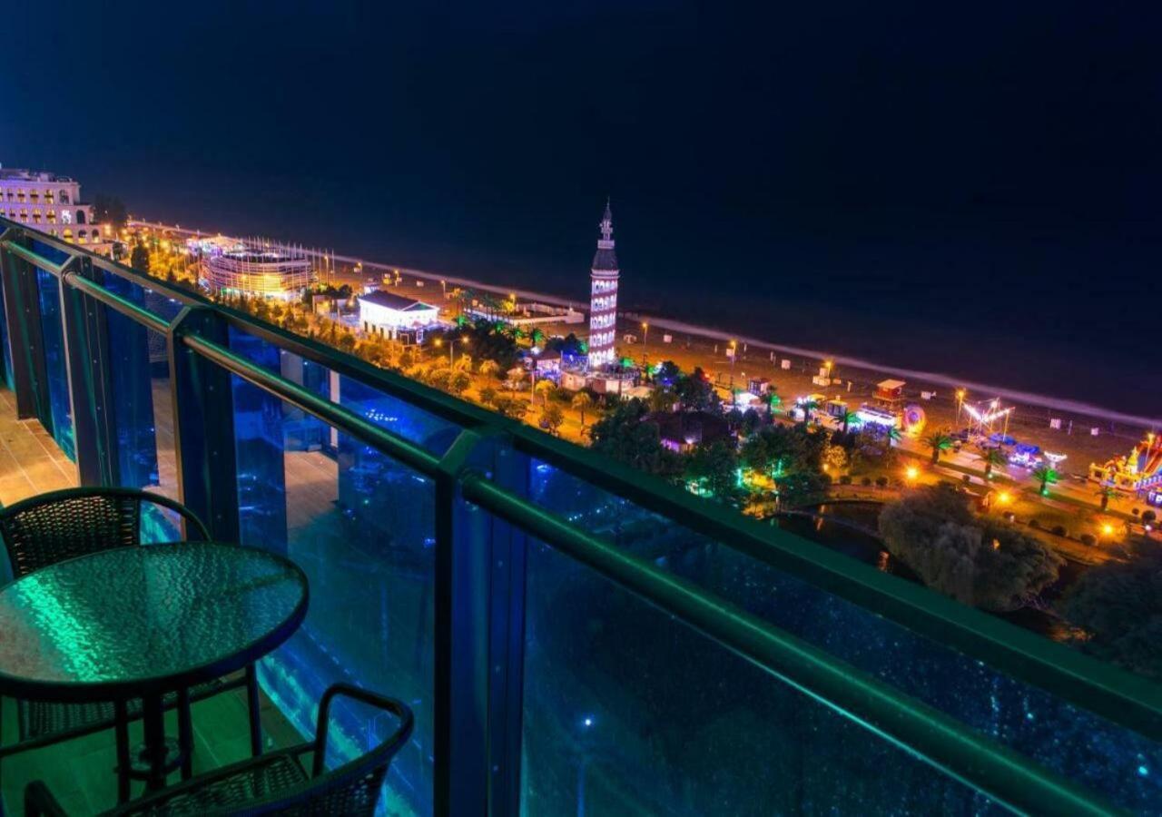 Luxury Sea View Orbi City Batumi Esterno foto